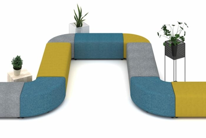 Ally Modular Seating conguration with low stools in a snake shape
