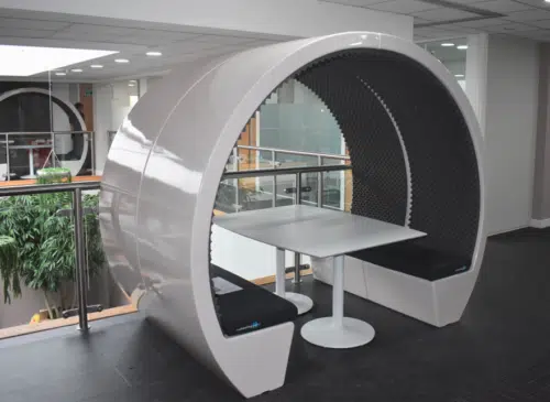 Meeting Pod 4 seater ope booth with white shell and table
