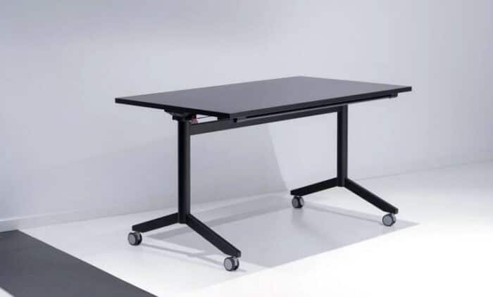 Multibase B2 Folding Table in black