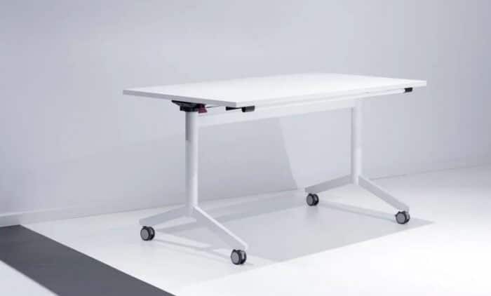 Multibase B2 Folding Table in white