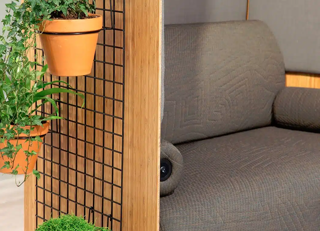 Retreat Zoning System clsoe up view of power cushion and exterior mesh shown with hanging plant pots