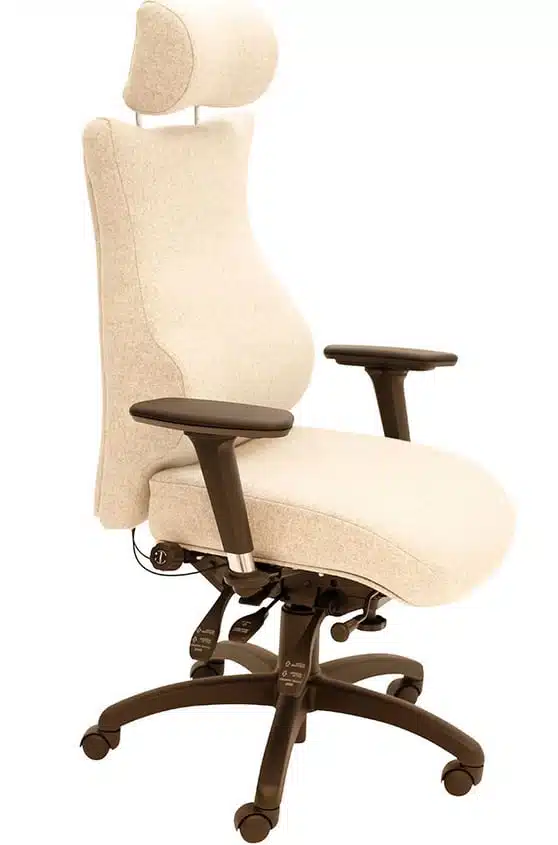 Spynamics Chair SD5 chair with cream upholstery
