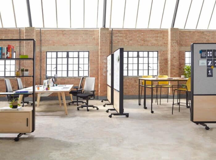 i-Workchair 2.0 Shown In Open Plan Office